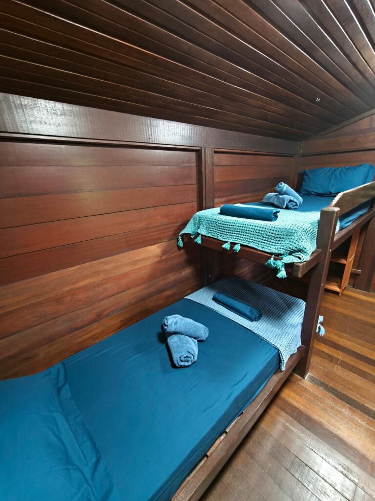 chambre enfants et lits superposes deshaies cabane famille piton bungalows
